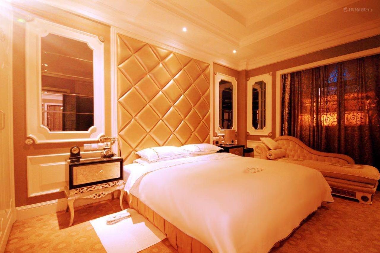 Royal International Hotel Urumqi Exterior foto